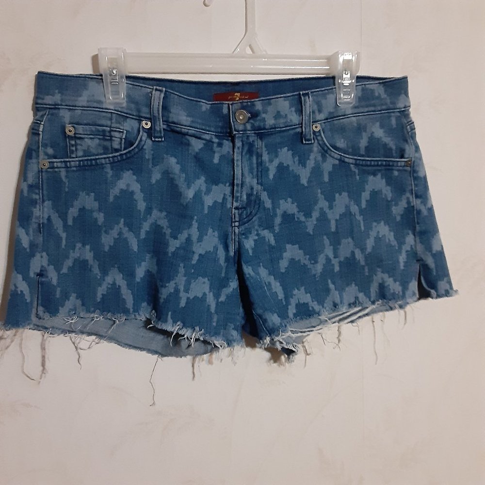 7 For All Mankind Women's Denim Shorts Raw Hem in Size 30